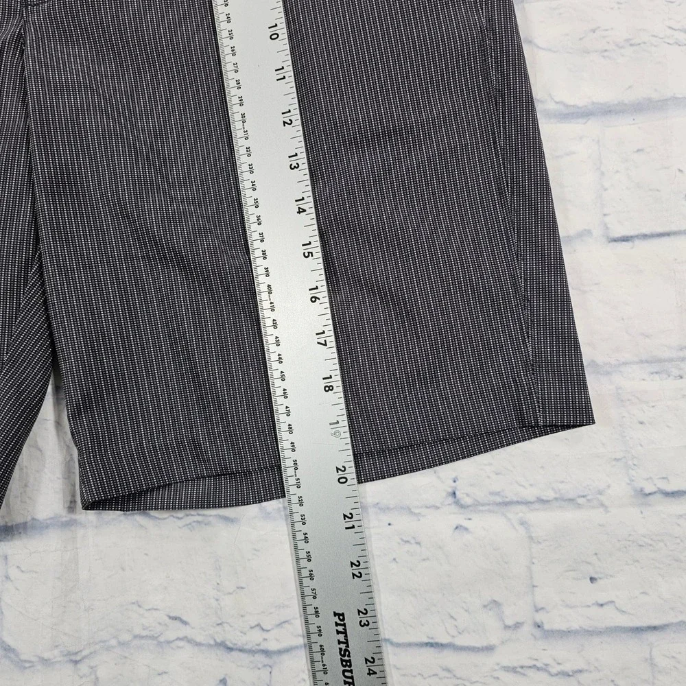 Callaway Golf Shorts Mens 36 Black White Micro Pinstripe Performance Stretch